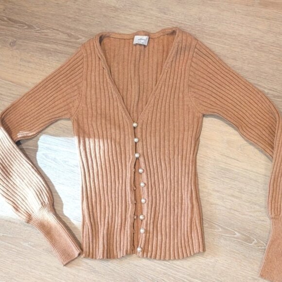 069 Wilfred Tan Ribbed Cardigan With Pearl Buttons - Picture 2 of 8